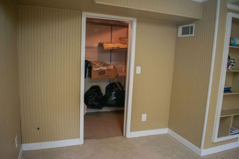 1028 Queensbury Run - Photo 6 of 40