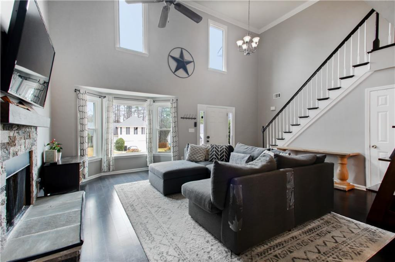 1825 Hickory Creek Ct Nw - Photo 6 of 33