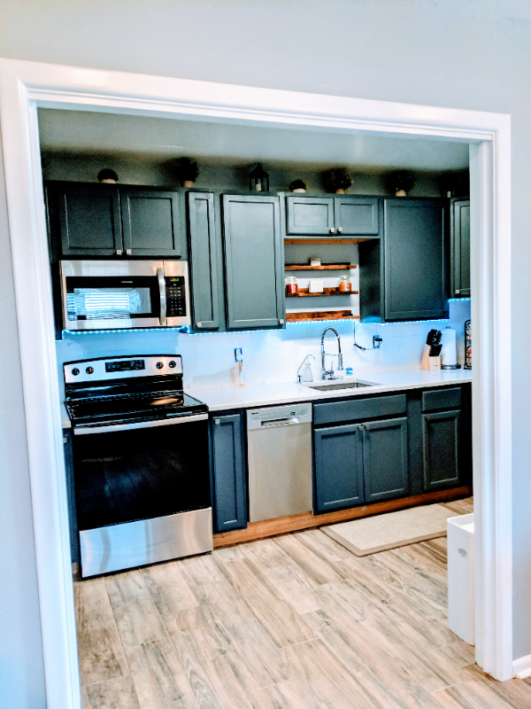 1420 Glenwood Ave - Photo 4 of 10