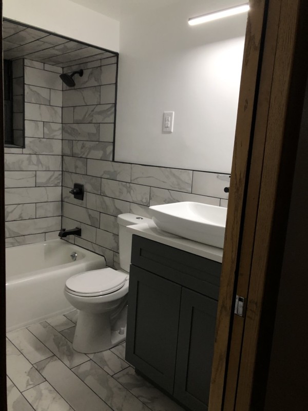 3316 W 79th St - Photo 3 of 5