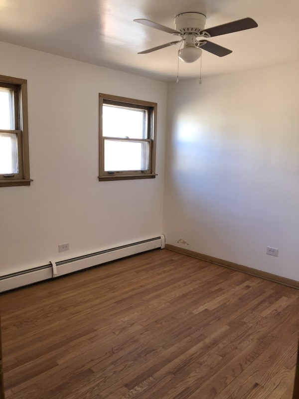 3316 W 79th St - Photo 4 of 5