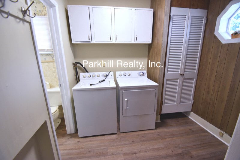 211 E Pennsylvania Ave - Photo 3 of 14
