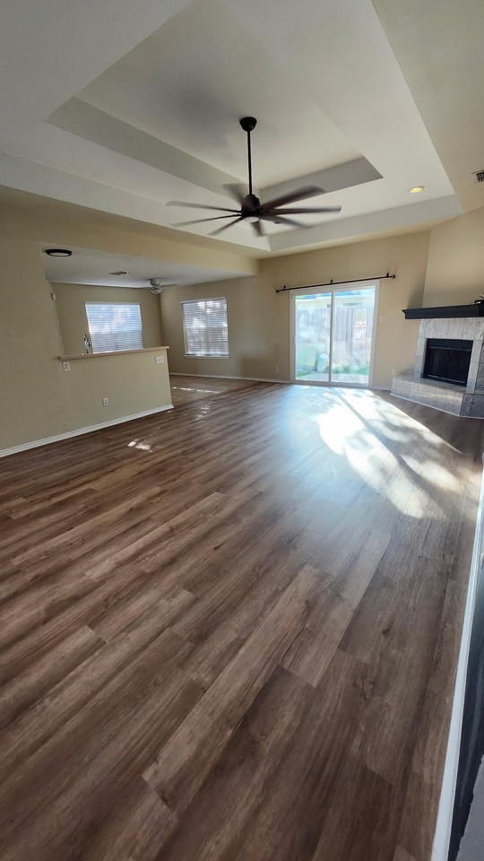 7025 Glasgow Dr - Photo 7 of 10