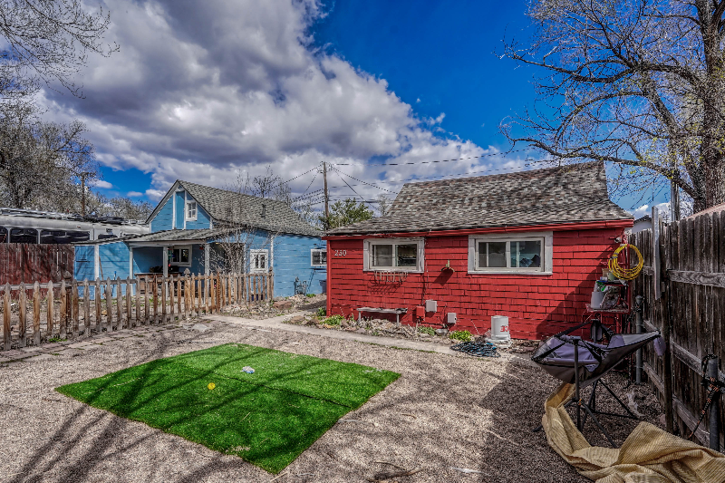 230 E Harrison St - Photo 2 of 17