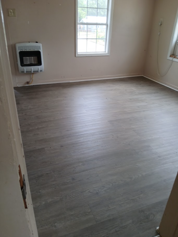 505 1/2 E Main St - Photo 3 of 11