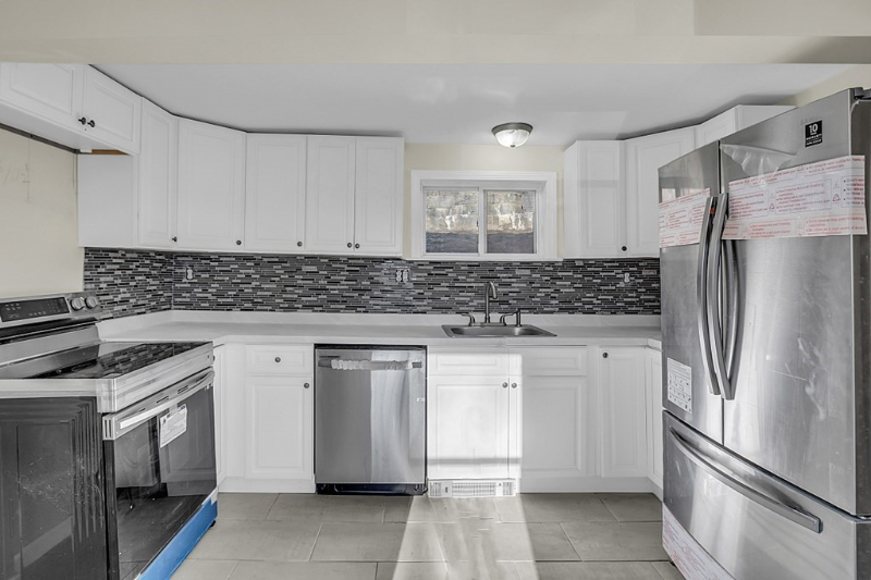 52 Mount Globe St #52 - Photo 3 of 17