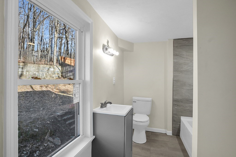 52 Mount Globe St #52 - Photo 7 of 17