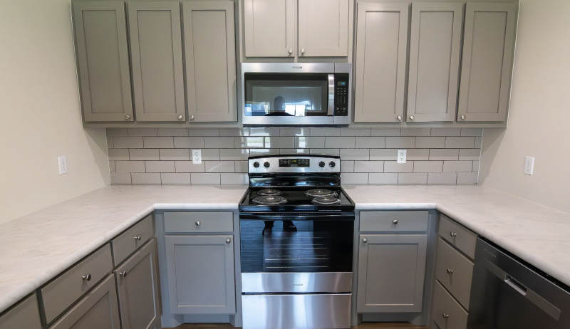 2 Emerald Ct