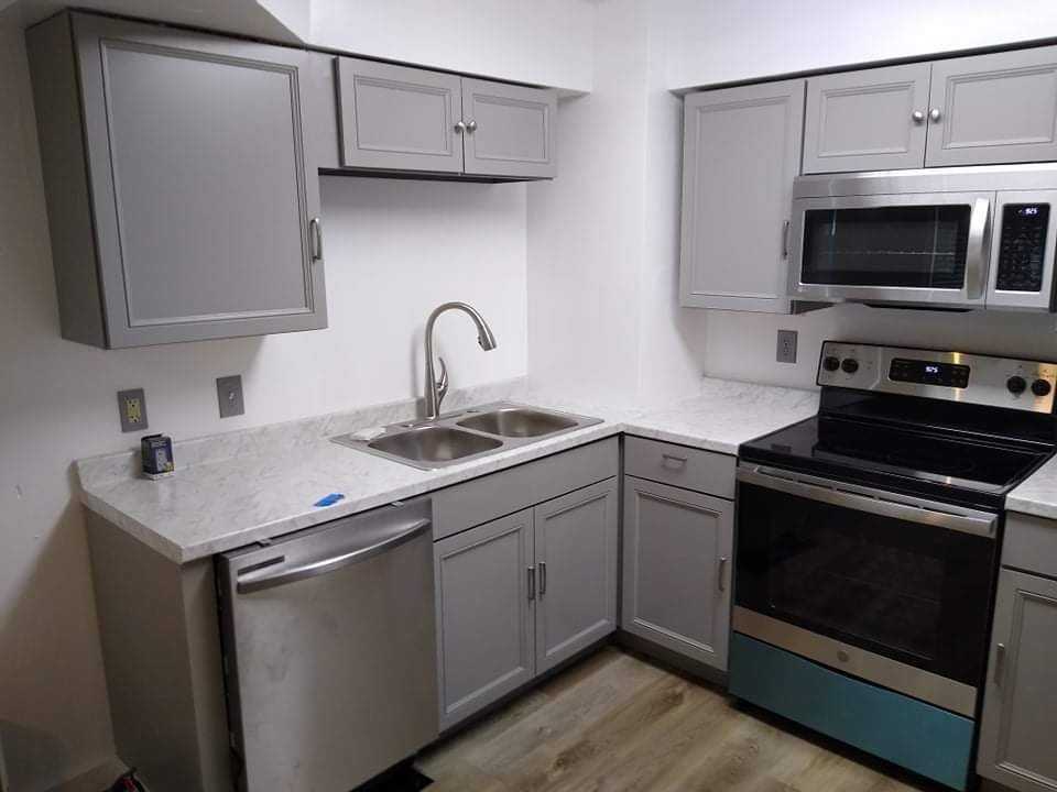 923 E Glass Ave - Photo 5 of 12