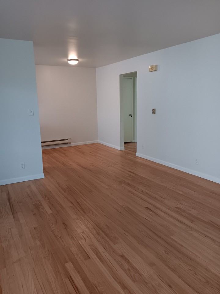 2240 Nw 58th St #2 - Photo 4 of 11