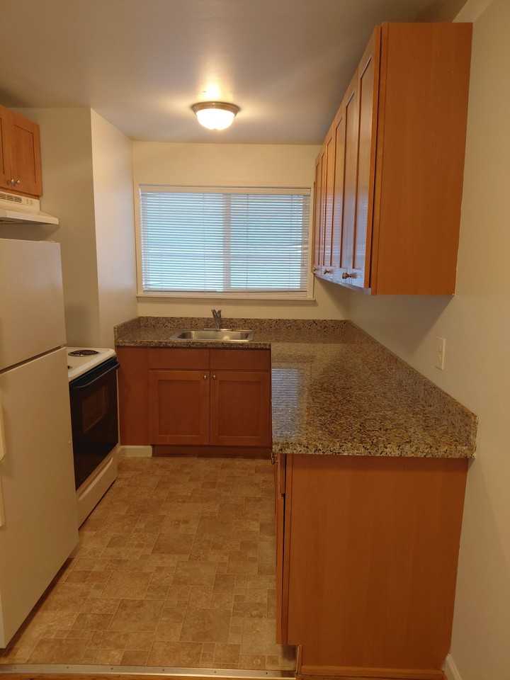 2240 Nw 58th St #2 - Photo 6 of 11