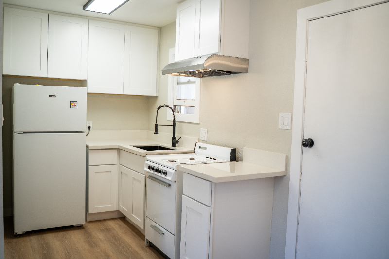 4155 Elm Ave #B - Photo 4 of 13