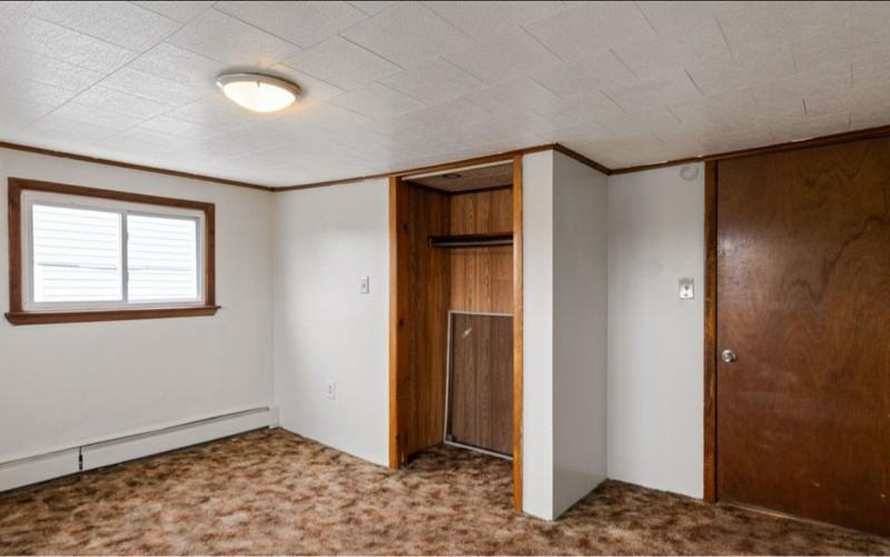 412 Grove St - Photo 7 of 20