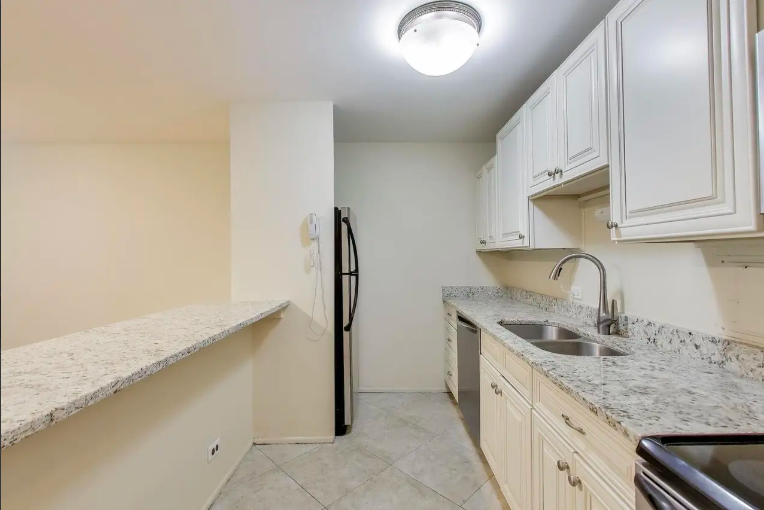 1516 Hinman Ave #211 - Photo 3 of 13