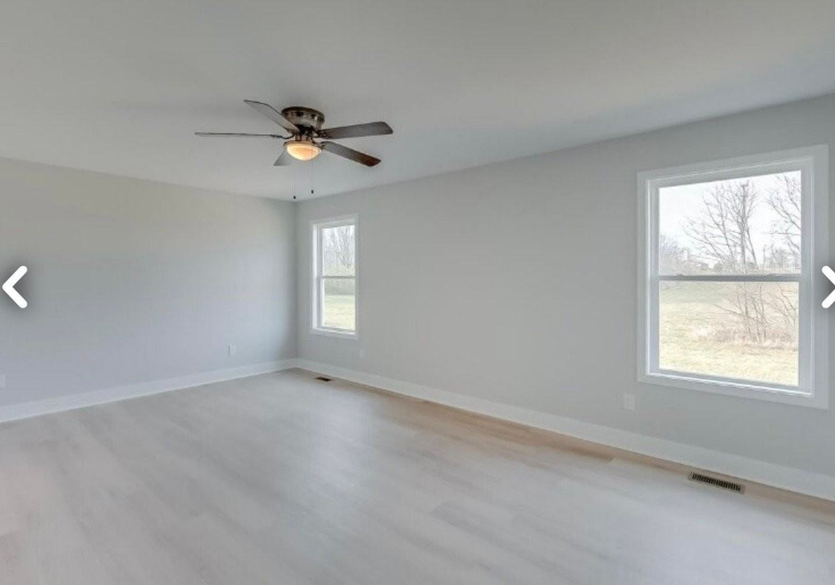 305 Robert M Green Dr - Photo 6 of 15