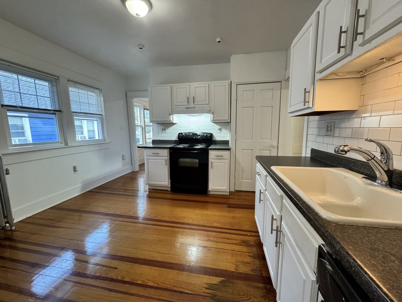 134 Woodlawn St #2