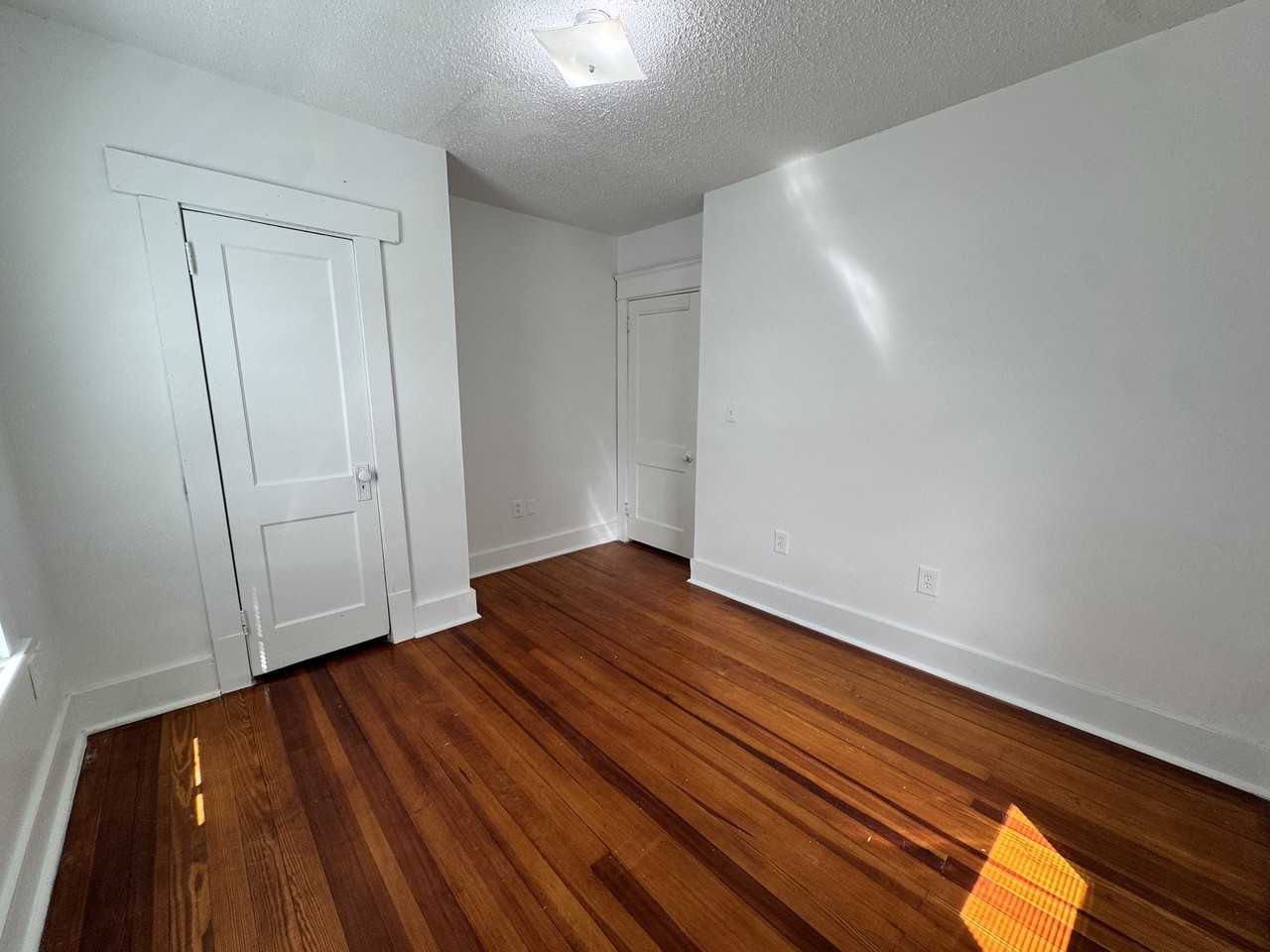 134 Woodlawn St #2 - Photo 6 of 14