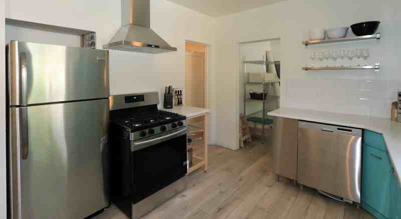 138 W Girard Ave - Photo 5 of 10