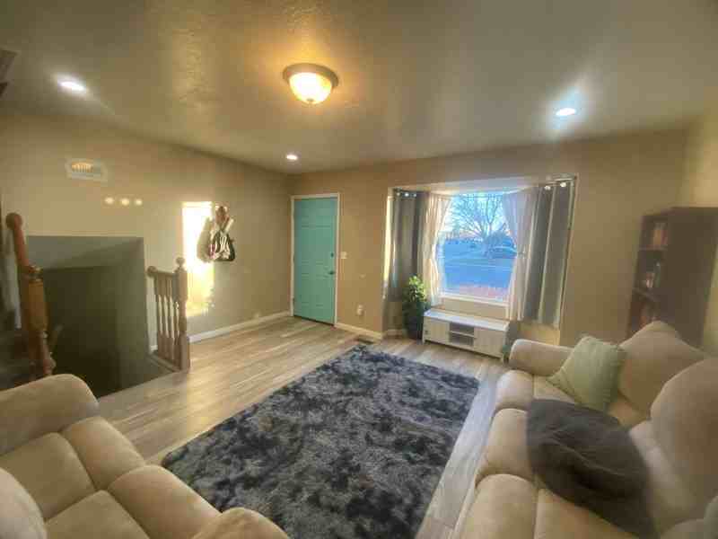 3982 Ws - Photo 3 of 15