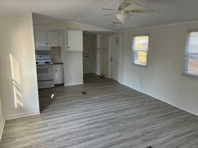 1112 Deep River Ct #78CC - Photo 3 of 6