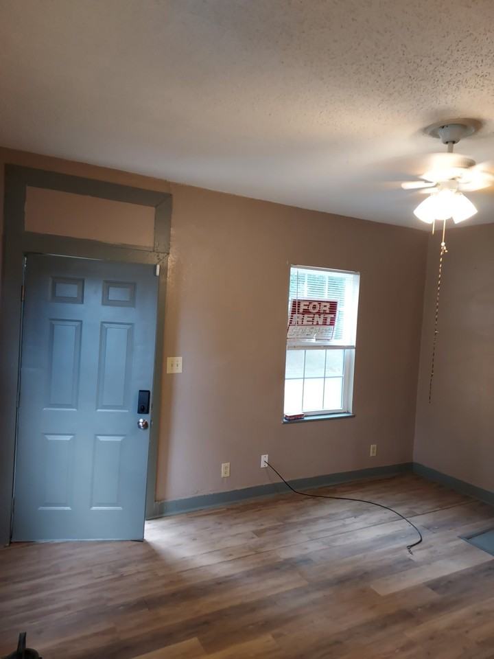 216 W 19th Ave - Photo 6 of 10