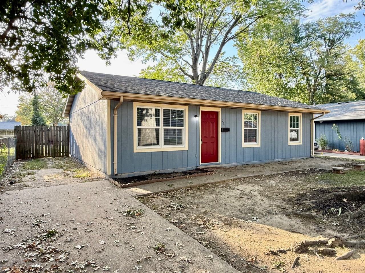 931 Line St - Photo 2 of 18