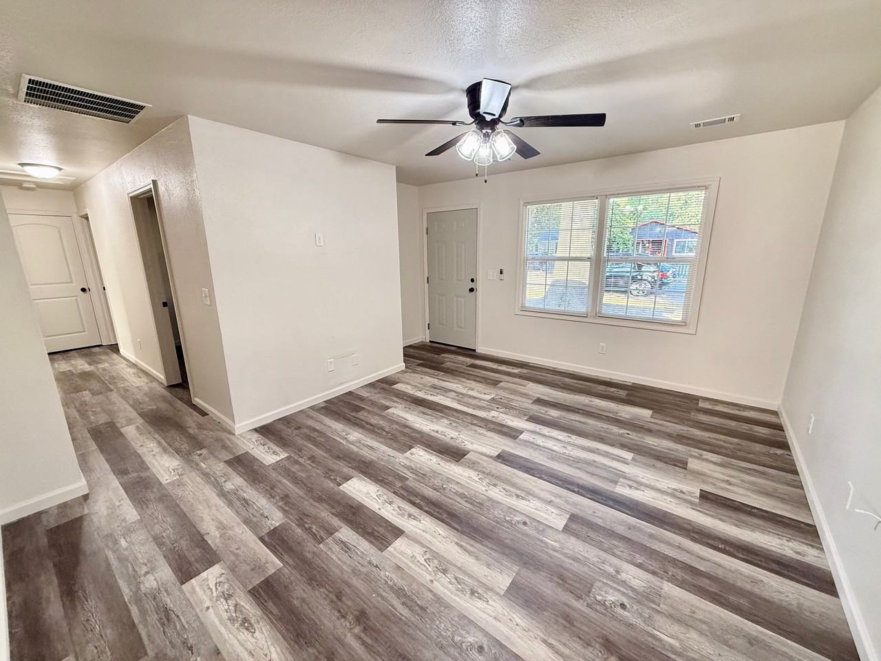 931 Line St - Photo 7 of 18