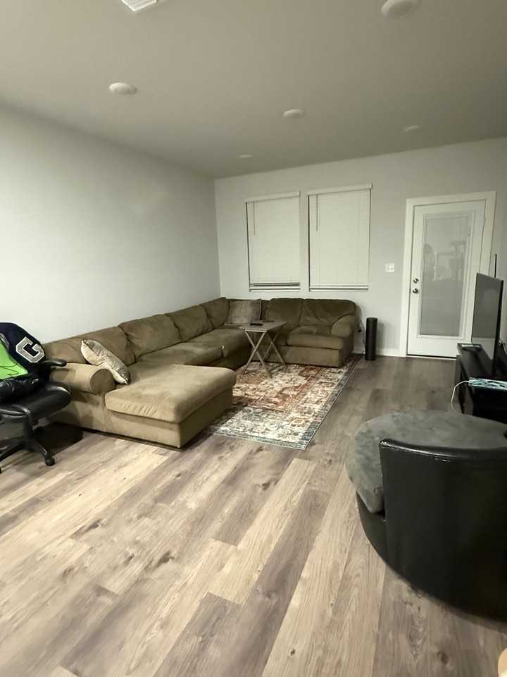 13202 Swift Wind Dr - Photo 6 of 10