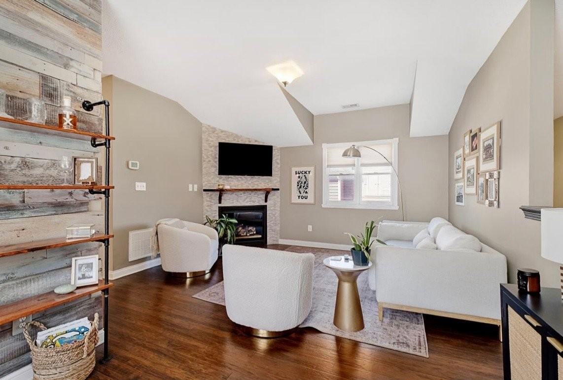 1011 N Ogden St - Photo 2 of 11