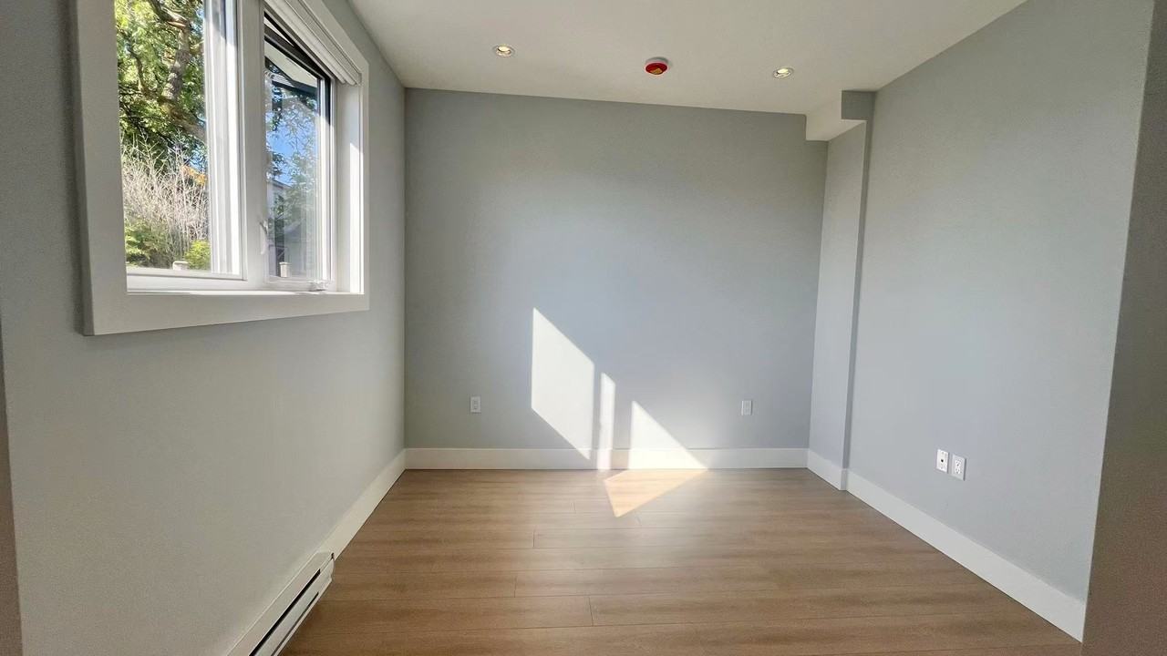 7008 Waverley Avenue - Photo 2 of 14