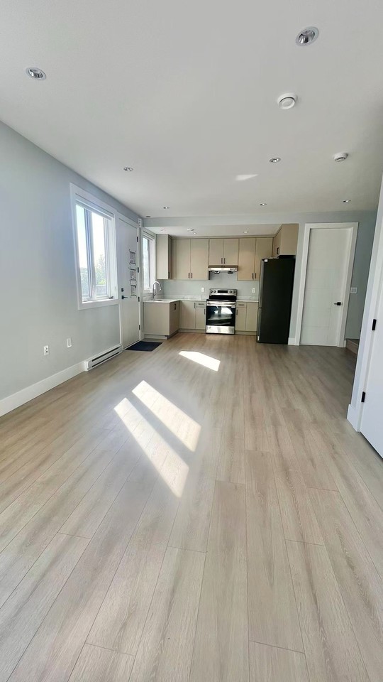 7008 Waverley Avenue - Photo 5 of 14