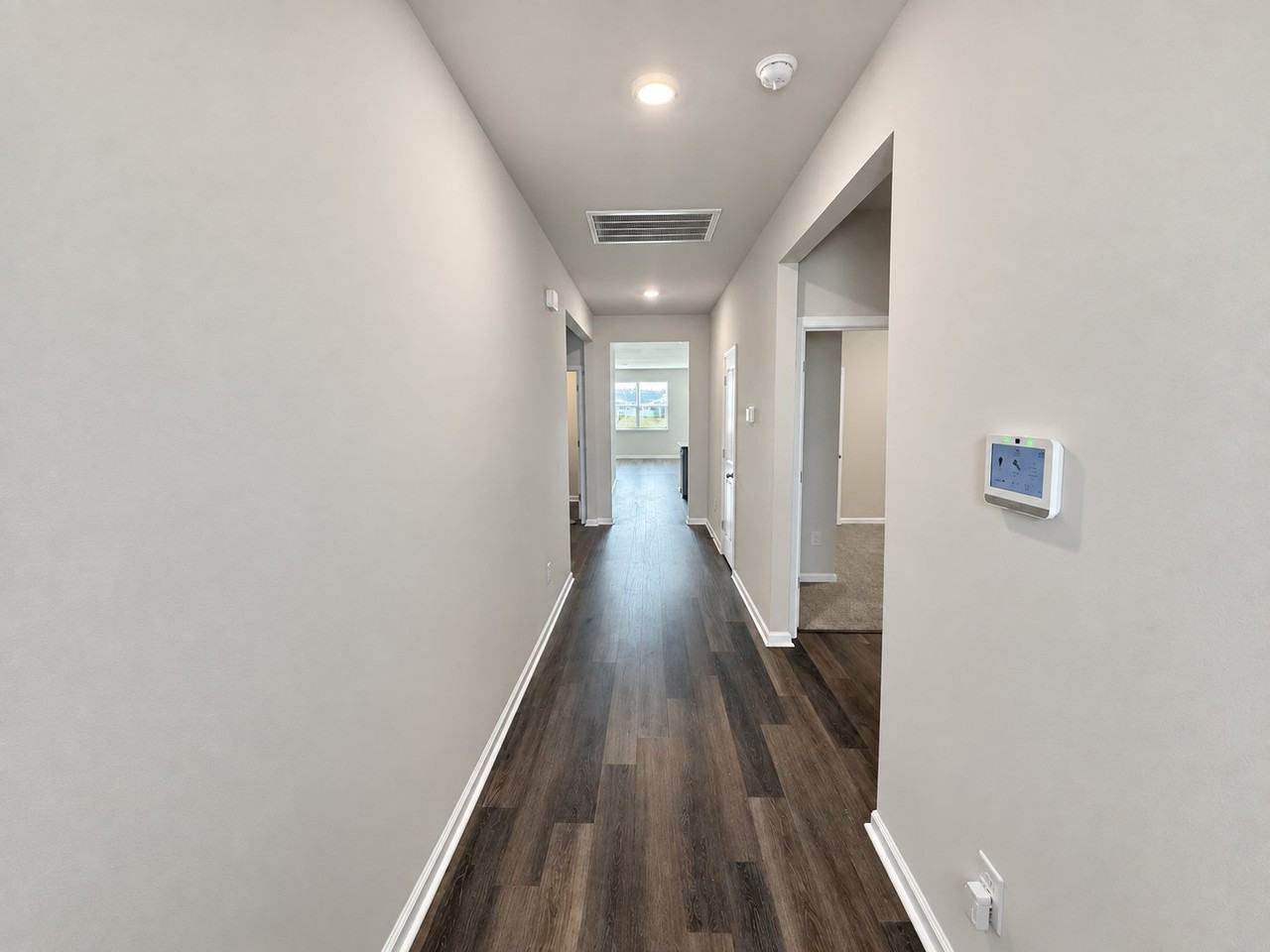 1508 Oyster Bay Ct - Photo 2 of 22
