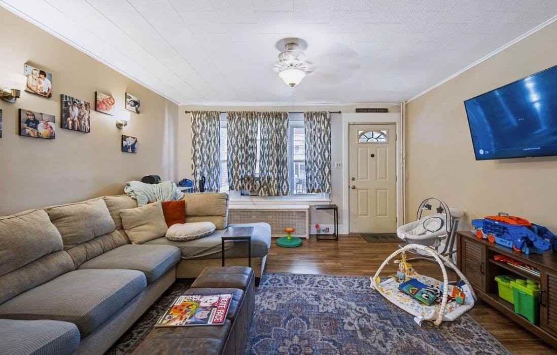 632 N Lafayette St - Photo 5 of 17