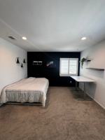 featured image of 2121 Corridor Park