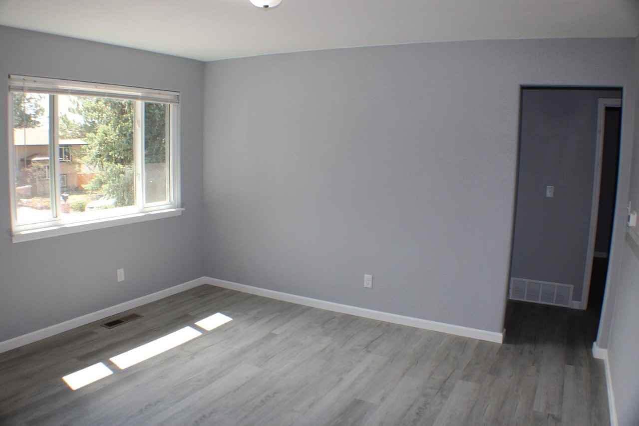 2080 Poteae Cir - Photo 4 of 19