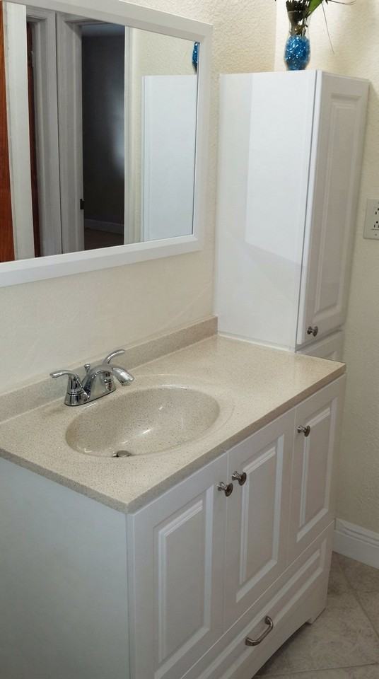 1000 N 74th Ter - Photo 5 of 9