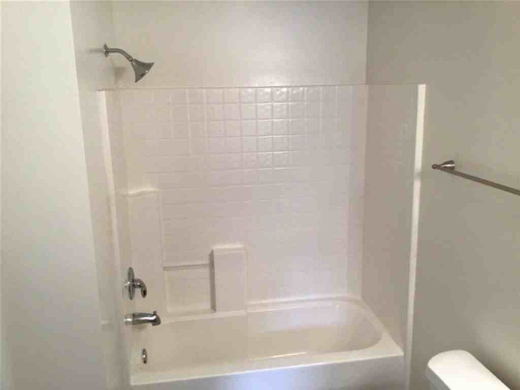 307 S Magnolia St #1 - Photo 6 of 10