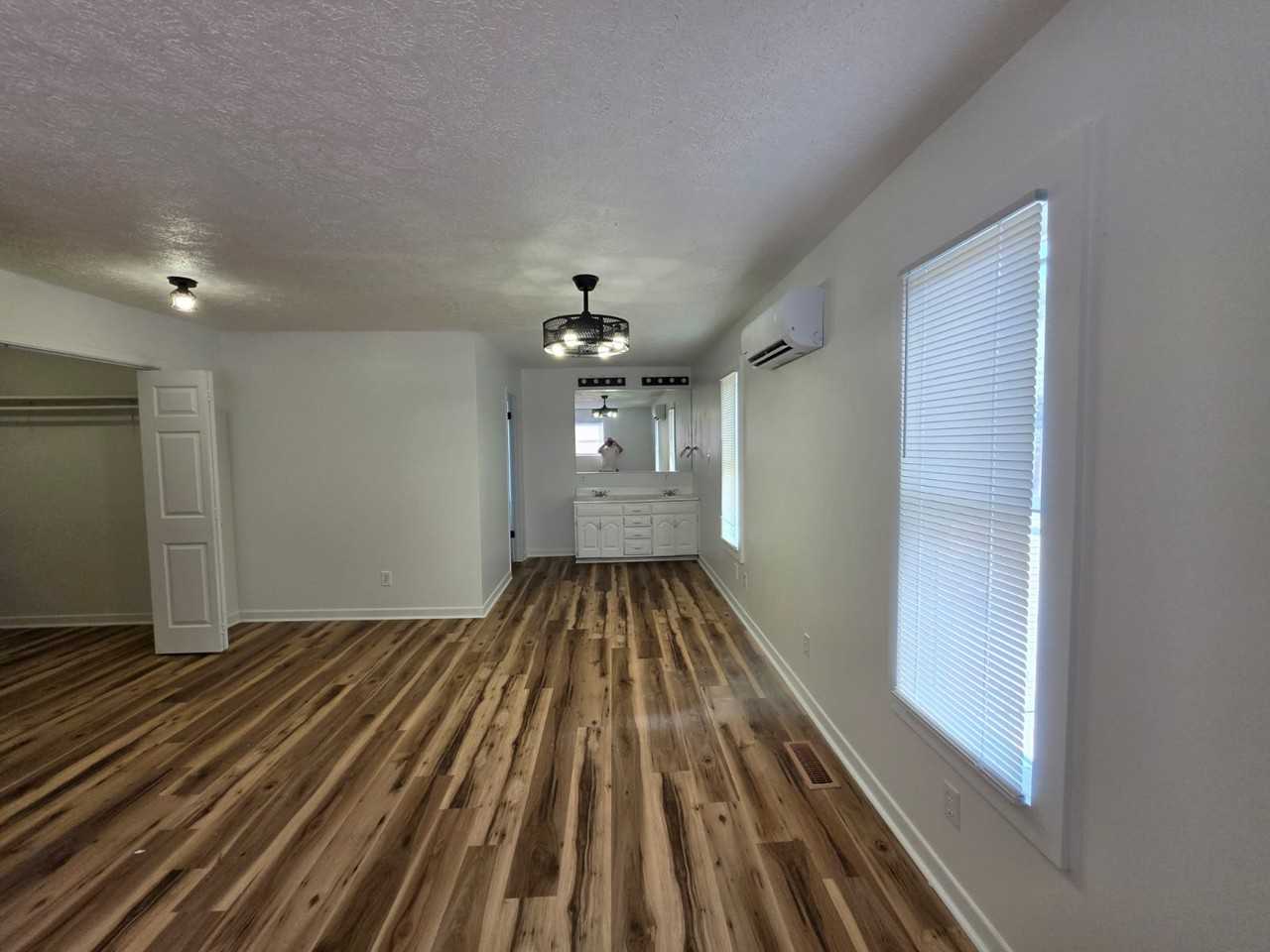 1323 Old Roane St - Photo 5 of 12