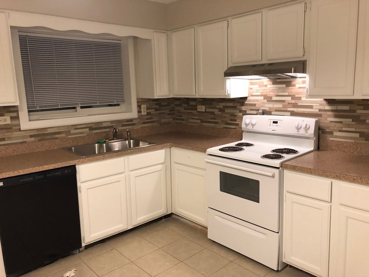 1211 Whispering Hills Ct #1A - Photo 5 of 10