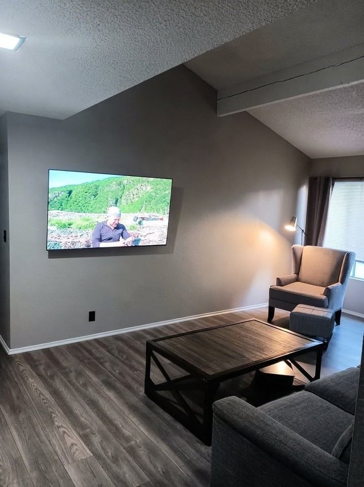 2311 Planz Rd - Photo 2 of 7
