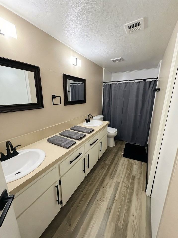 2311 Planz Rd - Photo 3 of 7