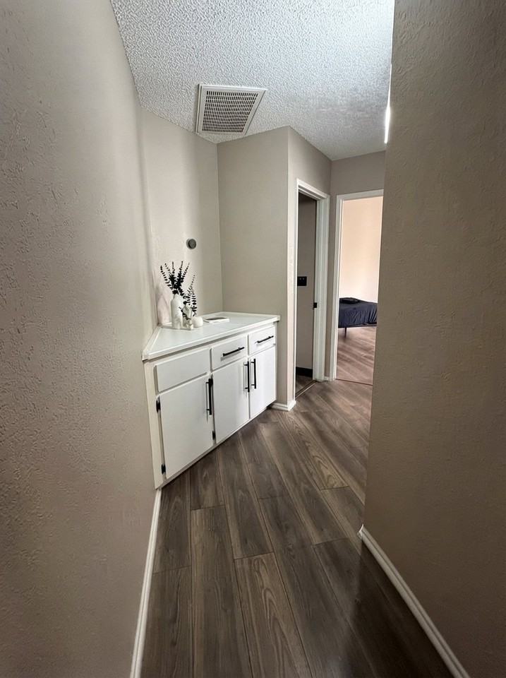 2311 Planz Rd - Photo 7 of 7