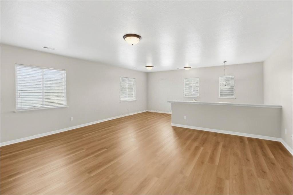 312 W Rocky Creek Way - Photo 6 of 10