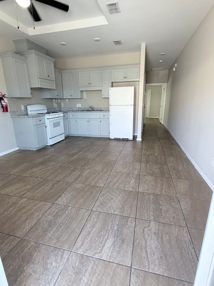 3300 N Moorefield Rd #1 - Photo 4 of 18