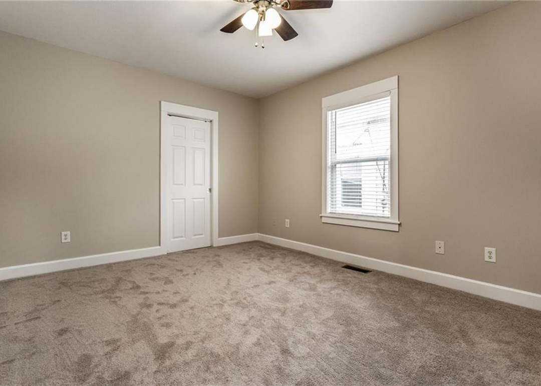 936 E Pleasant Run Parkway North Dr - Photo 4 of 12