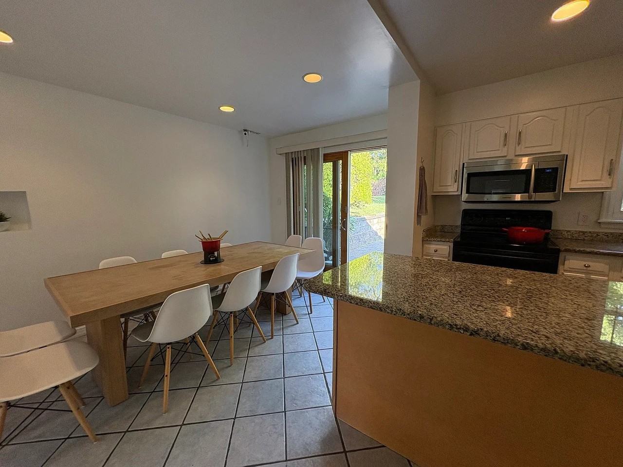 312 Valley View Rd - Photo 4 of 14