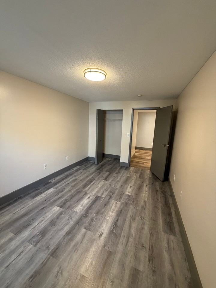 1390 East St - Photo 5 of 11