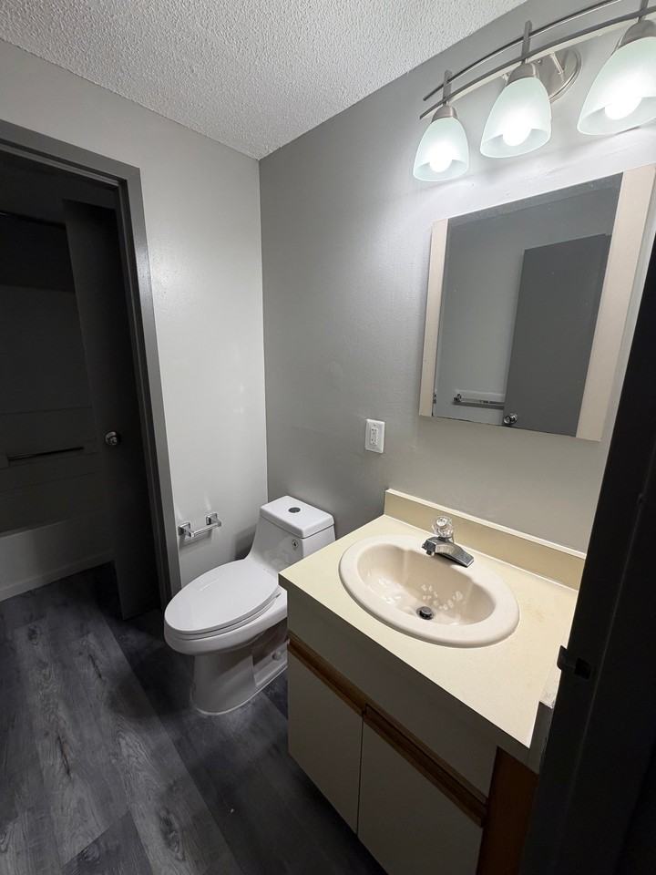 1390 East St - Photo 7 of 11