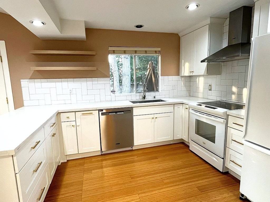 18230 40th Ave W - Photo 5 of 14