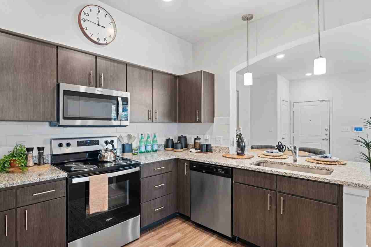 12234 Heatherly Dr #1033 - Photo 7 of 20